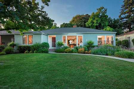 1291 Meadowbrook Road Altadena, CA 91001
