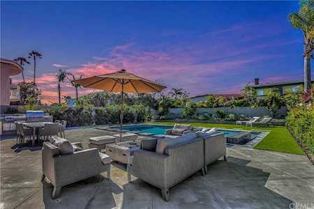 9571 Castine Drive Huntington Beach, CA 92646