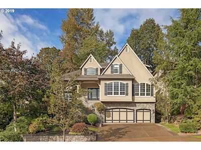 3919 North Hampton Ct West Linn, OR 97068