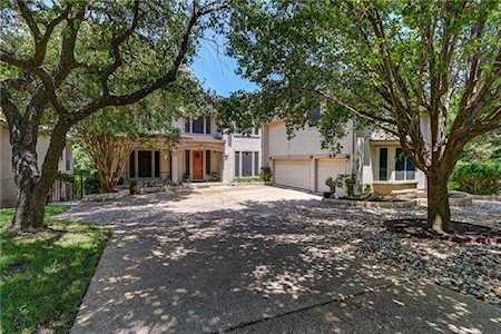 502 Luna Vista Dr The Hills, TX 78738