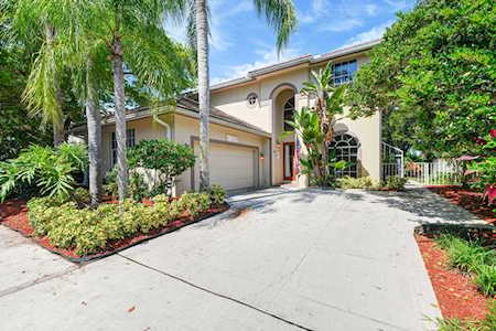 106 Stonebriar Boulevard Jupiter, FL 33458