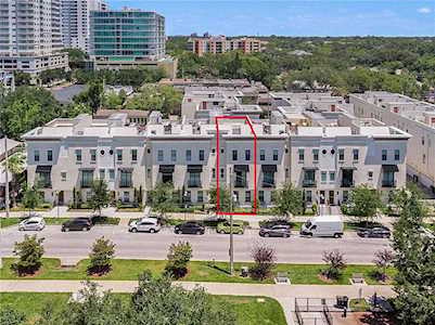 647 E Jackson Street Orlando, FL 32801
