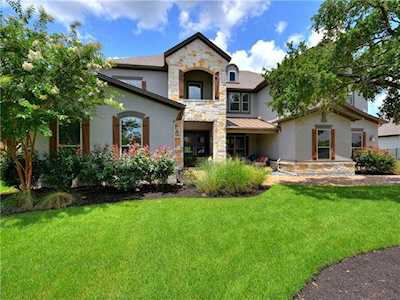 7601 Bettis Trophy Dr Austin, TX 78739