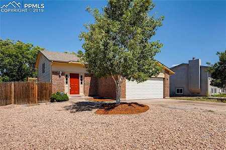 4307 W Eastcrest Circle Colorado Springs, CO 80916