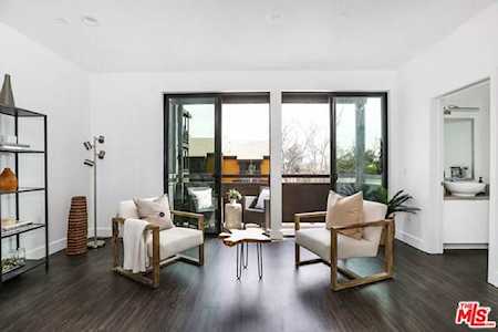4201 Pennsylvania Avenue #D2 La Crescenta, CA 91214