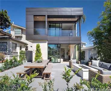 319 Larkspur Corona Del Mar, CA 92625
