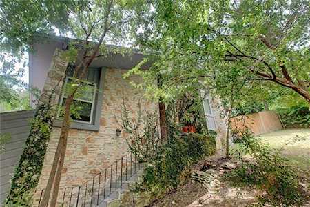 2911 Kassarine Pass Austin, TX 78704