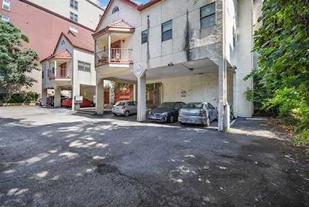 706 22nd St #306 Austin, TX 78705