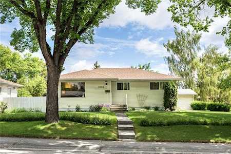 2023 Cottonwood Crescent SE Calgary, AB T2B 1P9