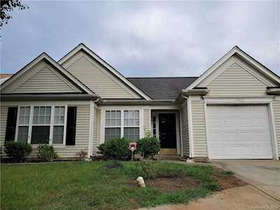 7422 Stone Mountain Ct Charlotte, NC 28262