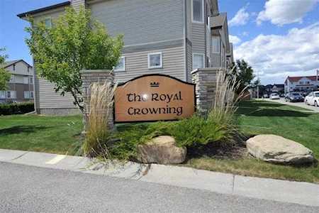 10 Royal Birch Villa(s) NW Calgary, AB T3G 5V2