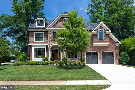 2204 Foresthill Rd Alexandria, VA 22307