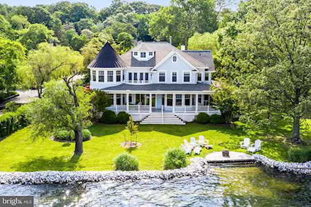 9 Riverview Rd Severna Park, MD 21146