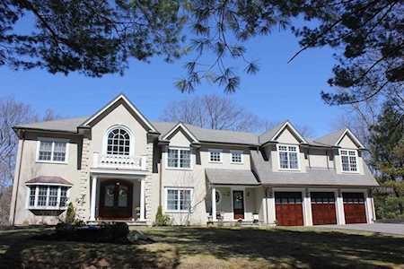38 Wilsondale Street Dover, MA 02030