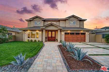 5841 W 74th Street Los Angeles, CA 90045