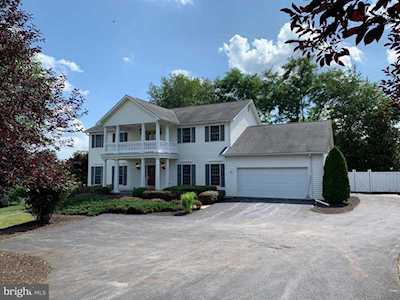 754 Fairview Circle Woodstock, VA 22664