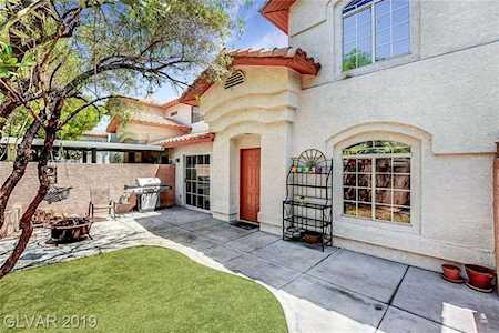 270 Star Cluster Circle #33 Las Vegas, NV 89145