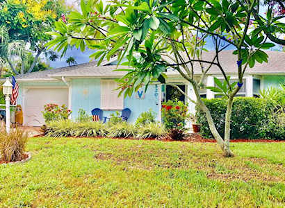 520 NE Lima Vias Jensen Beach, FL 34957