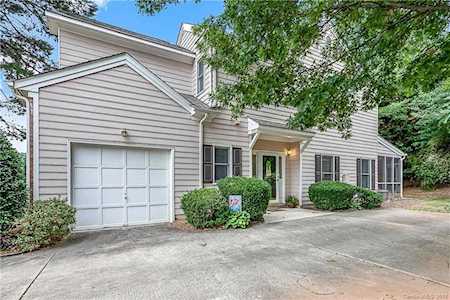 8723 Fox Chase Ln Charlotte, NC 28269