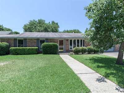 2611 Richcreek Rd Austin, TX 78757