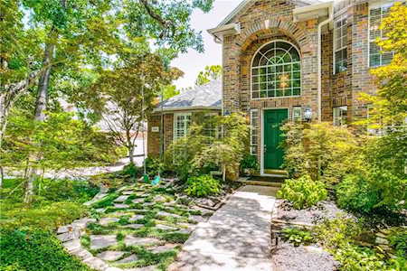 3311 LOOKOUT Drive Grapevine, TX 76051