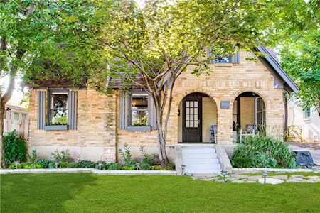 502 S Westmoreland Road Dallas, TX 75211