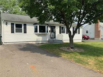 227 Somerset Street West Hartford, CT 06110