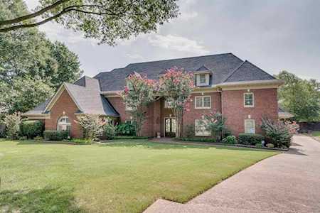 3226 Claiborne Farm Cv Germantown, TN 38138