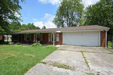 5407 Robinwood Rd Louisville, KY 40218