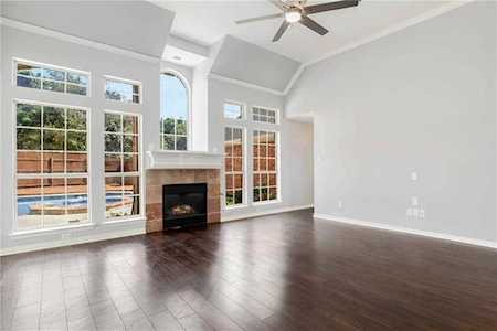 725 Rolling Hills Drive Allen, TX 75002