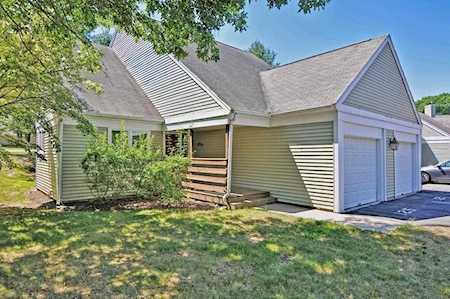 125 Stone Ridge Rd #125 Franklin, MA 02038
