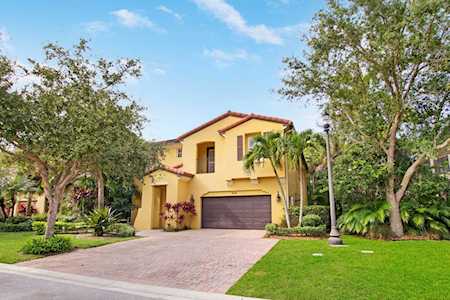 1032 Vintner Boulevard Palm Beach Gardens, FL 33418