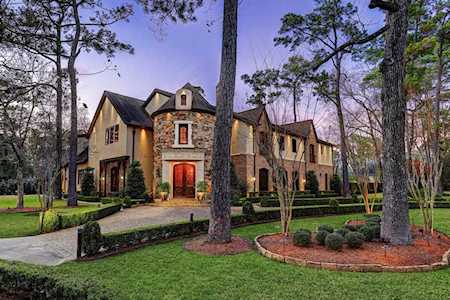 405 Lindenwood Houston, TX 77024