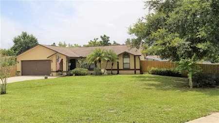 41 Monroe Avenue Debary, FL 32713