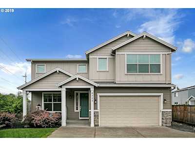 4753 NE Kaycee St Hillsboro, OR 97124