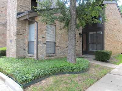 2204 W Park Boulevard #2404 Plano, TX 75075