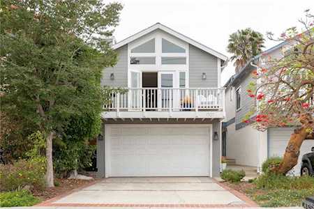 1707 Wollacott Street Redondo Beach, CA 90278