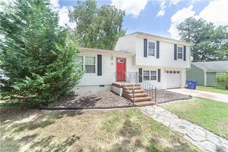 15 Pine Needles Circle Portsmouth, VA 23703