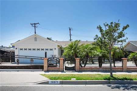 14371 Hammon Lane Huntington Beach, CA 92647