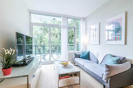 2565 Maple Street #607 Vancouver, BC V7J 0C8