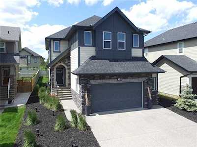 131 Stonemere Green Chestermere, AB T1X 0S2