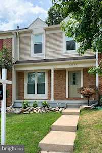 43854 Laburnum Square Ashburn, VA 20147