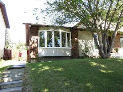 240 Edgedale Place NW Calgary, AB T3A 2R2