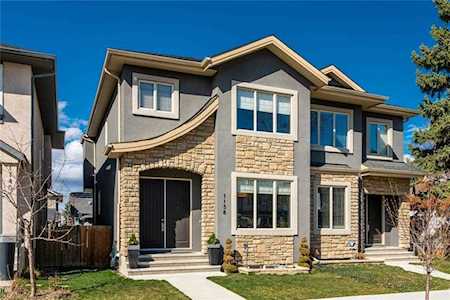 1138 18 Avenue NW Calgary, AB T2M 0V9