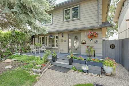 151 Midridge Place SE Calgary, AB T2X 1E4
