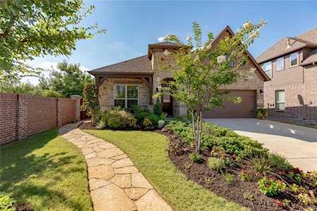 401 Middleton Drive Roanoke, TX 76262