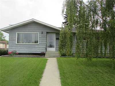 1044 96 Avenue SW Calgary, AB T2V 0Y1