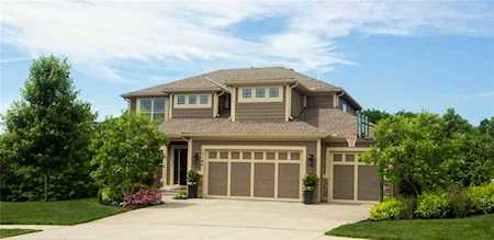 15144 Cherry Ct Parkville, MO 64152