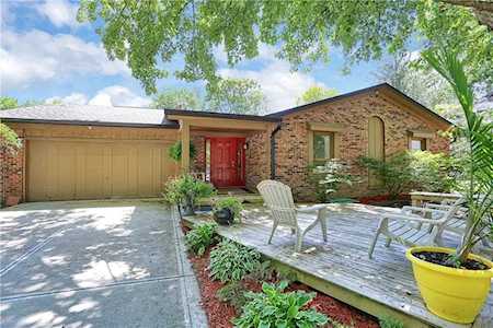 988 Wood Creek Place Greenwood, IN 46142