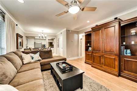 10209 Regal Oaks Drive #215 Dallas, TX 75230